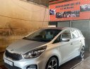 Kia Rondo 2017 - Cần bán Kia Rondo năm sản xuất 2017, màu bạc, nhập khẩu nguyên chiếc