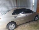 Toyota Vios 2011 - Bán Toyota Vios sản xuất 2011, màu vàng xe nguyên bản