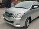 Toyota Innova G 2011 - Xe Toyota Innova G năm 2011, màu bạc xe gia đình, 395tr