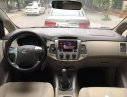 Toyota Innova 2014 - Cần bán gấp Toyota Innova sản xuất năm 2014, màu bạc