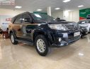 Toyota Fortuner 2013 - Bán Toyota Fortuner năm sản xuất 2013, màu đen số sàn giá cạnh tranh