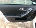 Kia Forte 2011 - Bán Kia Forte AT 2011, màu trắng số tự động, giá chỉ 370 triệu