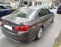 BMW 5 Series 2012 - Bán BMW 5 Series 520i năm sản xuất 2012, màu nâu, xe nhập số tự động, giá 989tr