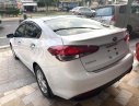 Kia Cerato 2017 - Bán Kia Cerato 1.6 MT đời 2017, màu trắng, số sàn, 485tr