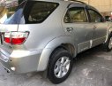 Toyota Fortuner 2009 - Cần bán Toyota Fortuner 2.5G đời 2009, màu bạc, giá 585tr