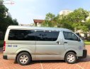 Toyota Hiace 2010 - Bán Toyota Hiace năm sản xuất 2010, màu bạc chính chủ, 350tr