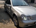 Mercedes-Benz C class 2002 - Cần bán xe Mercedes sản xuất 2002, màu bạc xe còn mới