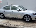 Mazda 3 1.6 MT 2005 - Bán ô tô Mazda 3 1.6 MT đời 2005, màu bạc xe gia đình, giá tốt