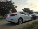 Mazda 3 2016 - Bán xe Mazda 3 1.5 AT 2016, màu trắng số tự động, giá tốt