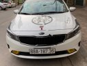Kia Cerato 2017 - Cần bán xe Kia Cerato sản xuất 2017, màu trắng xe cờn mới nguyên