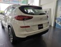 Hyundai Tucson 2.0L 2019 - Cần bán Hyundai Tucson 2.0L 2019, màu trắng, giá 930tr, Trả góp lãi suất 0%