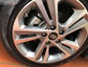 Hyundai Elantra 2.0 2018 - Cần bán lại xe Hyundai Elantra 2.0 2018, màu trắng chính chủ 