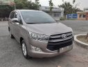 Toyota Innova 2017 - Cần bán gấp Toyota Innova sản xuất 2017, màu nâu xe còn mới nguyên