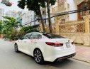 Kia Optima 2018 - Cần bán gấp Kia Optima năm sản xuất 2018, màu trắng còn mới