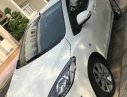 Mazda 2 2011 - Cần bán lại xe Mazda 2 sản xuất năm 2011, màu trắng, 295 triệu xe còn mới nguyên