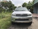 Toyota Fortuner 2.7V 4x4 AT 2010 - Bán Toyota Fortuner 2.7V 4x4 AT đời 2010, màu bạc số tự động