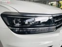 Volkswagen Tiguan 2019 - Bán xe Volkswagen Tiguan đời 2019, màu trắng, nhập khẩu nguyên chiếc