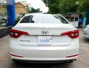 Hyundai Sonata 2014 - Bán Hyundai Sonata 2.0AT đời 2015, màu trắng, nhập khẩu nguyên chiếc