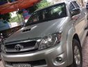 Toyota Hilux 2011 - Bán xe Toyota Hilux đời 2011, màu bạc, nhập khẩu chính hãng