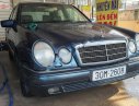 Mercedes-Benz E class 1997 - Bán Mercedes Benz E class E230 MT 1997, màu xanh lam máy chạy êm