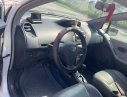 Toyota Yaris 2009 - Bán Toyota Yaris năm 2009, màu trắng, nhập khẩu chính chủ