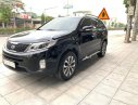 Kia Sorento 2016 - Cần bán lại xe Kia Sorento 2.2 năm sản xuất 2016, màu đen