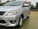 Toyota Innova 2012 - Cần bán Toyota Innova 2012, màu bạc số tự động xe còn mới lắm