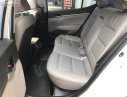 Hyundai Elantra GLS 2017 - Cần bán xe Hyundai Elantra GLS đời 2017, màu trắng chính chủ, 579 triệu