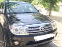 Toyota Fortuner 2009 - Bán Toyota Fortuner năm sản xuất 2009, màu đen, xe gia đình