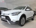 Hyundai i20 Active 2017 - Cần bán gấp Hyundai i20 Active năm sản xuất 2017, màu trắng, nhập khẩu