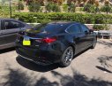 Mazda 6 2.0L Premium 2017 - Bán Mazda 6 2.0L Premium năm sản xuất 2017, màu đen chính chủ, giá 810tr