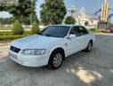 Toyota Camry GLi 2.2 1998 - Bán Toyota Camry GLi 2.2 sản xuất năm 1998, màu trắng, nhập khẩu nguyên chiếc số sàn