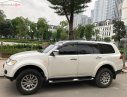 Mitsubishi Pajero Sport 2012 - Cần bán Mitsubishi Pajero Sport năm sản xuất 2012, màu trắng xe còn mới lắm