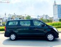 Hyundai Grand Starex 2.4 MT 2017 - Cần bán lại xe Hyundai Grand Starex 2.4 MT 2017, màu đen, xe nhập 