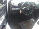 Toyota Yaris 1.3G 2015 - Bán ô tô Toyota Yaris 1.3G đời 2015, màu trắng, nhập khẩu Thái số tự động