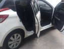 Toyota Yaris 1.3G 2015 - Bán ô tô Toyota Yaris 1.3G đời 2015, màu trắng, nhập khẩu Thái số tự động