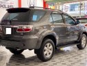 Toyota Fortuner   2011 - Bán ô tô Toyota Fortuner đời 2011, màu xám xe còn mới lắm