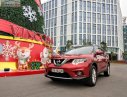 Nissan X trail 2.0 2WD Premium 2017 - Bán xe Nissan X trail năm sản xuất 2017, màu đỏ xe còn mới