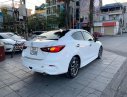 Mazda 2 2017 - Bán ô tô Mazda 2 sản xuất 2017, màu trắng, xe còn mới lắm