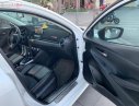 Mazda 2 2017 - Bán ô tô Mazda 2 sản xuất 2017, màu trắng, xe còn mới lắm