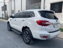 Ford Everest   2019 - Bán Ford Everest Titanium 2.0L 4x2 AT đời 2019, màu trắng, nhập khẩu 