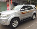 Toyota Fortuner 2009 - Cần bán xe Toyota Fortuner 2.5G năm 2009, màu bạc xe gia đình