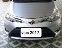 Toyota Vios 2017 - Bán ô tô Toyota Vios đời 2017, màu bạc