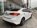 Kia Cerato 2018 - Cần bán lại xe Kia Cerato đời 2018, màu trắng, số sàn, giá tốt