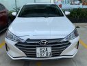 Hyundai Elantra 1.6 AT 2019 - Bán Hyundai Elantra 1.6 AT sản xuất 2019, màu bạc