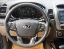 Kia Sorento GAT 2016 - Bán Kia Sorento GAT sản xuất năm 2016, màu đen chính chủ, giá tốt