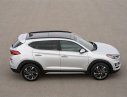 Hyundai Tucson 2019 - Hỗ trợ mua xe trả góp lãi suất thấp chiếc xe Hyundai Tucson 2.0L, máy xăng, đời 2019, màu trắng - Có sẵn xe - Giao nhanh toàn quốc