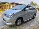 Toyota Innova MT 2011 - Cần bán lại xe Toyota Innova MT sản xuất 2011, màu bạc