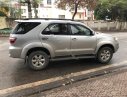 Toyota Fortuner 2.7V 4x4 MT 2011 - Cần bán Toyota Fortuner 2.7V 4x4 MT sản xuất năm 2011, màu bạc  