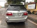 Toyota Fortuner 2.7V 4x4 MT 2011 - Cần bán Toyota Fortuner 2.7V 4x4 MT sản xuất năm 2011, màu bạc  